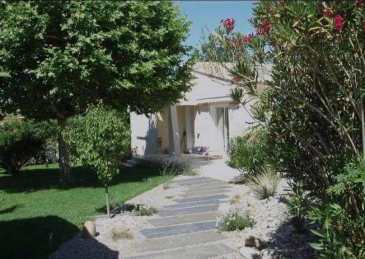 … Et La Fourmi Villa Saumane-de-Vaucluse Kültér fotó