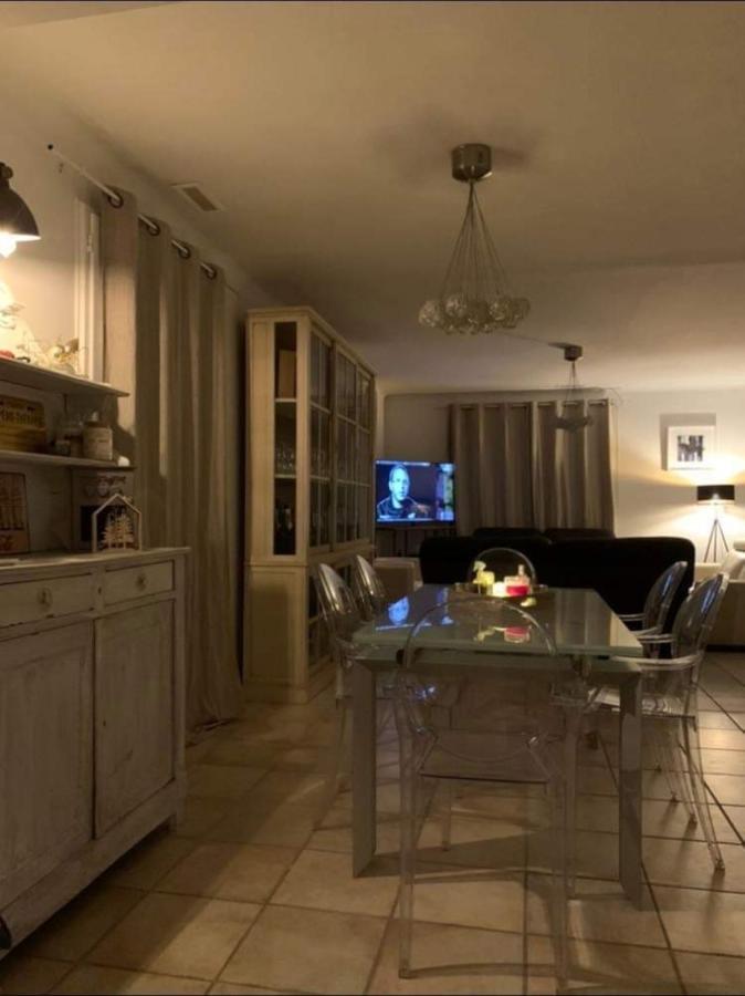 … Et La Fourmi Villa Saumane-de-Vaucluse Kültér fotó