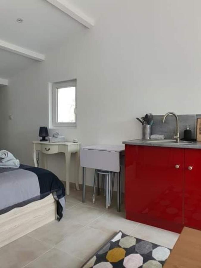 … Et La Fourmi Villa Saumane-de-Vaucluse Kültér fotó