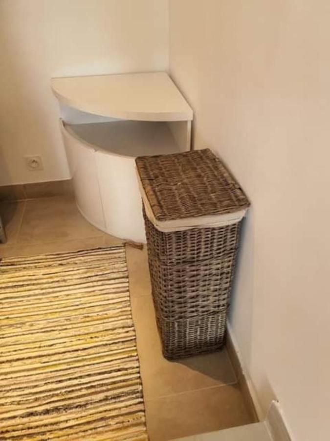 … Et La Fourmi Villa Saumane-de-Vaucluse Kültér fotó